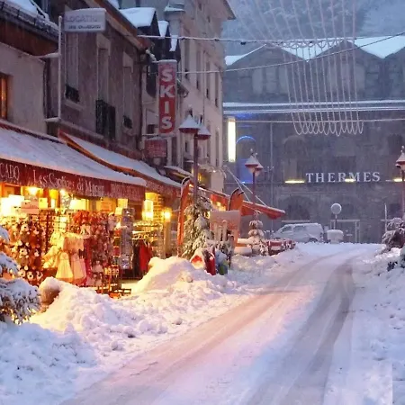 T2 Avec Balcon Et Parking Privatif Au Mont-dore - Fr-1-608-212 * Le Mont-Dore